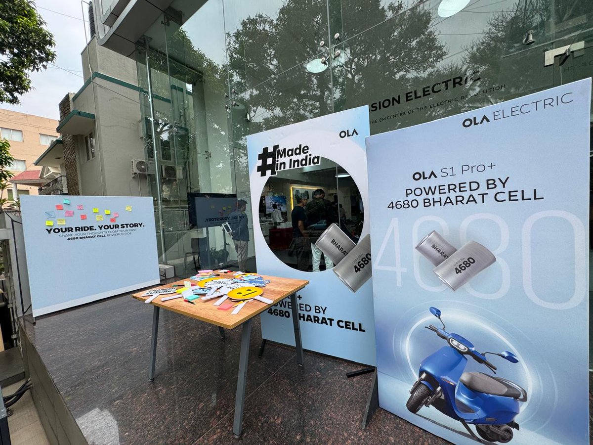 actionmediahere's tweet image. Ola experience center Indiranagar, Bharatcell test ride #BharatCell #OlaElectric #DeshKaCell