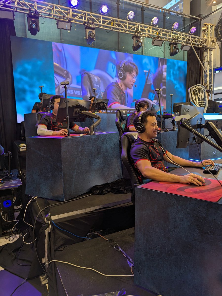 edgeronia's tweet photo. Ongoing: Day 2 of the Predator League PH Finals at SM North Edsa Annex Atrium. Team Xipto Esports is going up against team Oasis Gaming for the Valorant Grand Finals. Up for grabs is a P500K prize pool with the top team taking home P200K.
#PLPH26 @bworldph https://t.co/7WvKVYCrdM