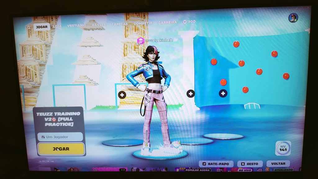 🙂‍↕️🤌🏼