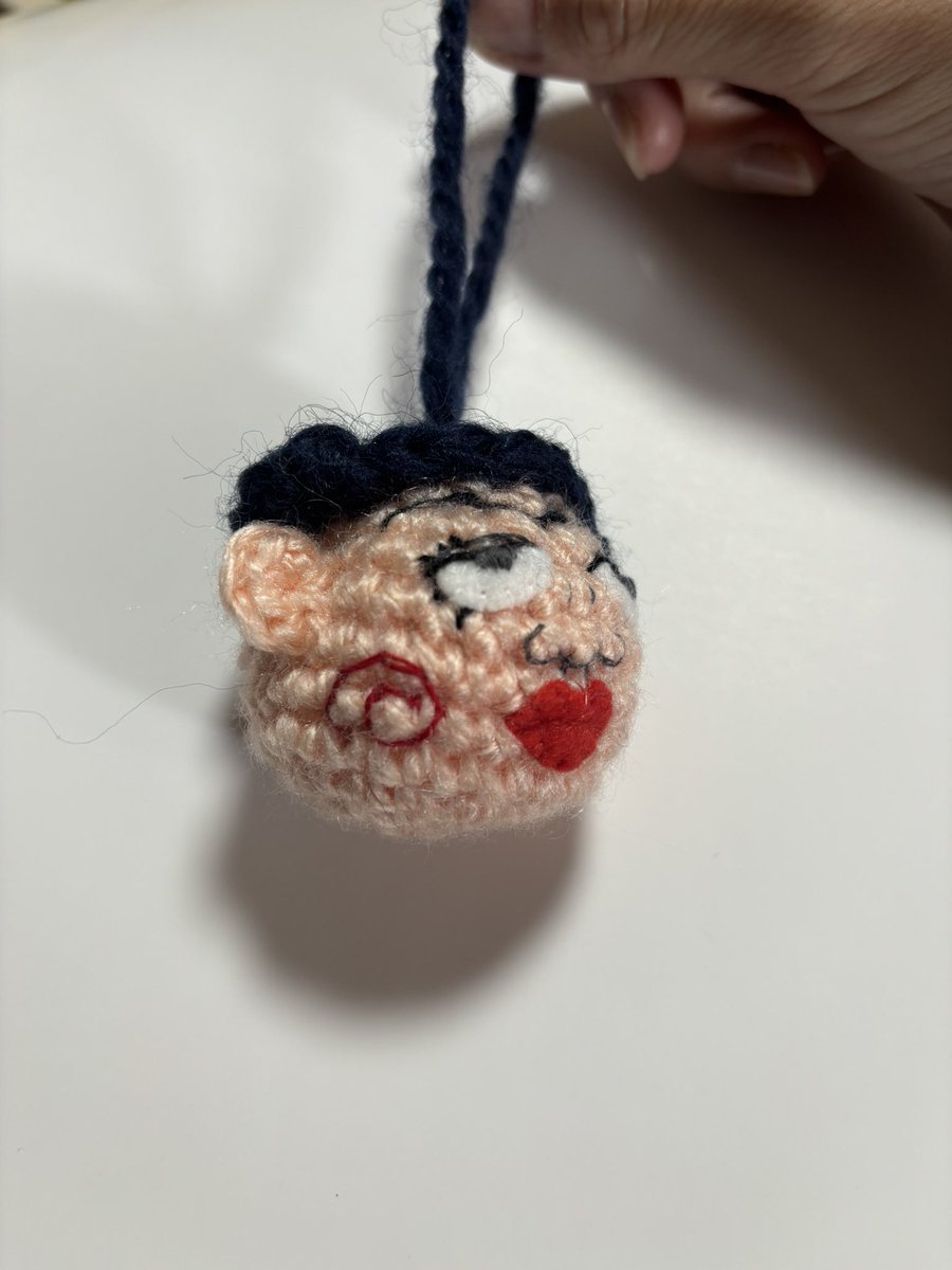 handmade_nori's tweet photo. 私の今の気持ちを編んだらキョーレツにブサイクになった…… #あみぐるみ https://t.co/6cZ2lUW8tt