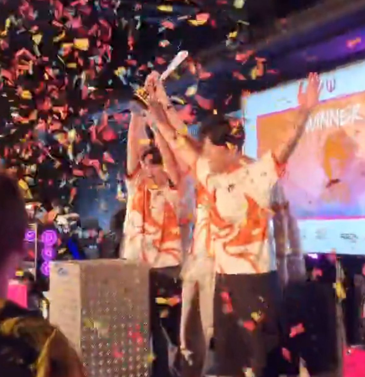 WIR GEWINNEN 3-1 GEGEN <a href="/ATNattax/">ALTERNATE aTTaX</a> UND SIND DIE ERSTEN <a href="/dachunityleague/">Unity League</a> CHAMPIONS 🥳

Danke für das geile Event und jeden, der uns angefeuert hat 🫰