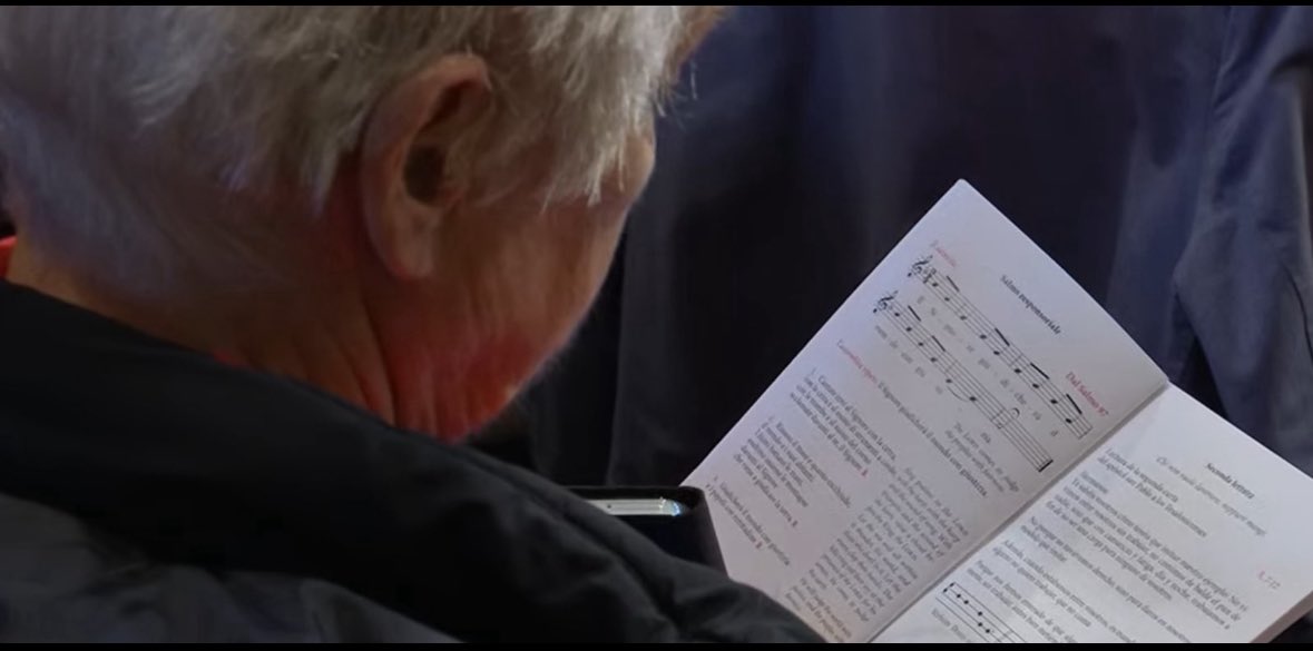 “Exhorto a los Responsables de las Naciones a escuchar el grito de los más pobres. No podrá haber paz sin justicia, y los pobres nos lo recuerdan de muchas maneras, con su grito tantas veces sofocado por el mito del bienestar y del progreso que no tiene en cuenta a todos”