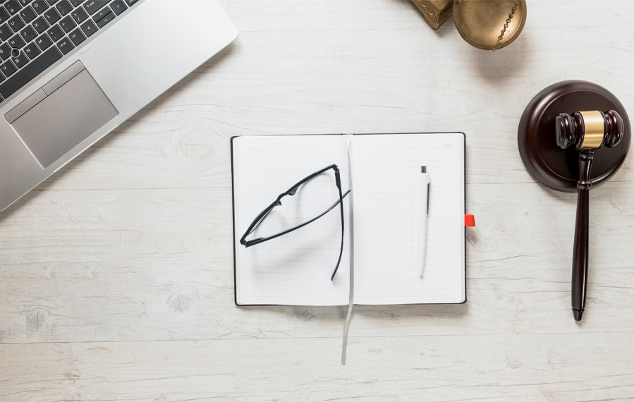 توصيات تقرير #ملتقى_أسبار رقم (445) تشمل: تشريع وطني خاص، وبرامج توعية قانونية، وتعزيز التعليم القانوني المدعوم بـ #الذكاء_الاصطناعي.

<a href="/alhargan/">د. عبدالعزيز بن إبراهيم الحرقان</a> <a href="/Aoalsaleh958/">ابو فارس عبدالاله بن عثمان</a> <a href="/DrHzaman/">د. حسام زمان Dr. Husam Zaman</a> <a href="/AlmustsharAhmed/">‏احـمـد الـمـحـيـمـيـد محامي</a>

للمزيد: 2u.pw/oSdq8W
للاطّلاع على التقرير وتنزيله: 2u.pw/Fqj9ZA