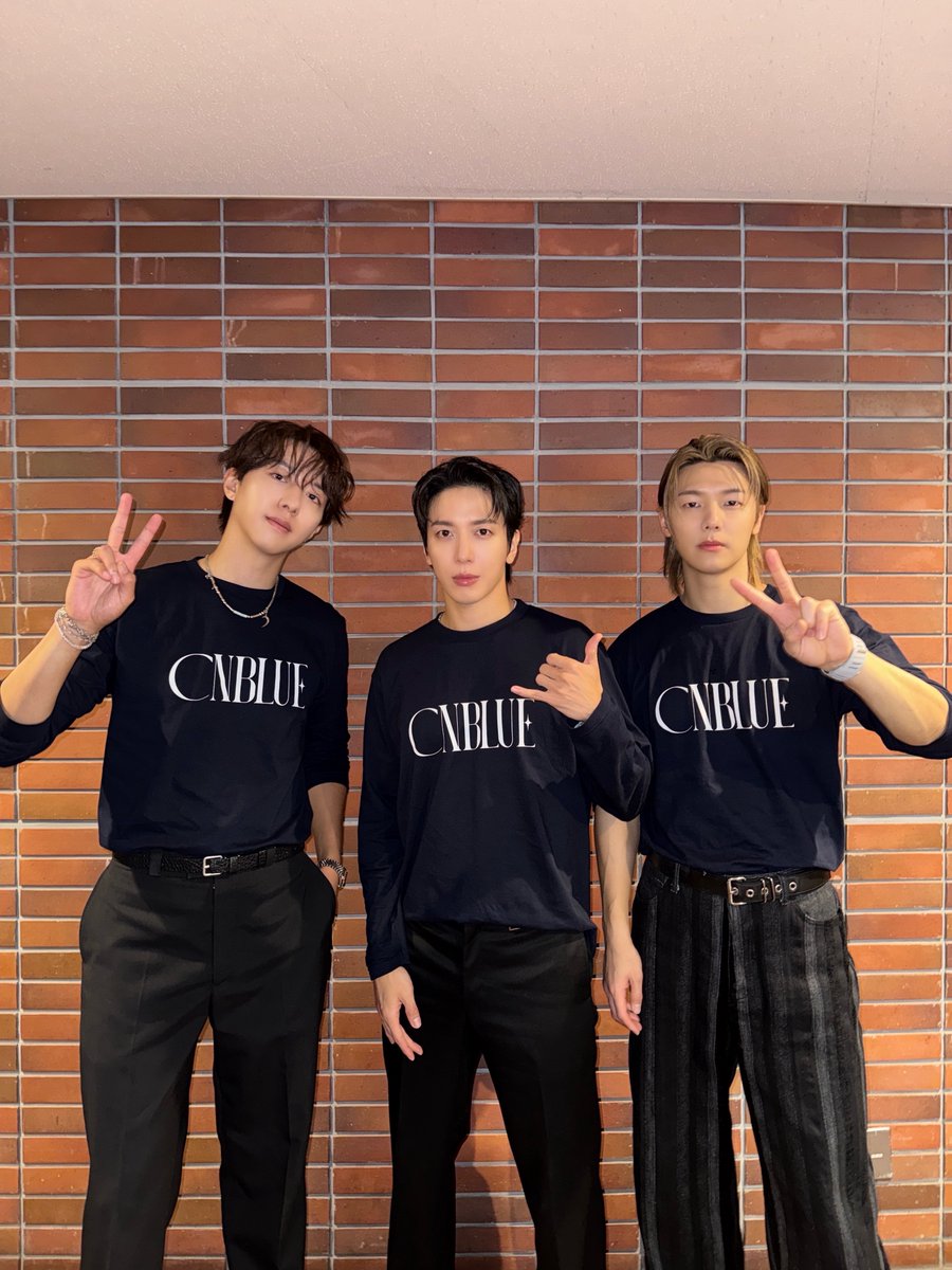 cnblue_japan's tweet image. ＼2025 CNBLUE AUTUMN LIVE IN JAPAN ~ SHINTOUYA ~／
神戸公演2日目、終了!!

神戸 #BOICE のみなさん
#CNBLUE に心を盗まれる夜はいかがでしたか？🌕

次の千葉公演も期待してください🙌💕

🎟チケット一般発売中‼︎
cnblue-official.jp/post/251030_2

#SHINTOUYA #心盗夜