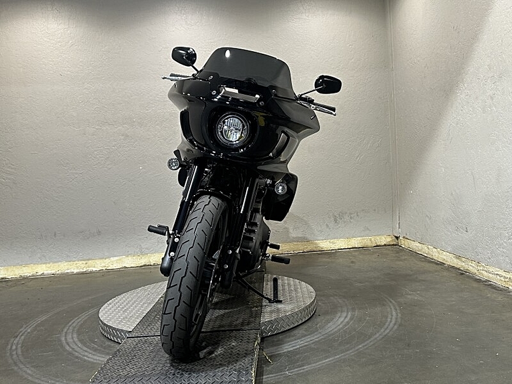 2025 Harley-Davidson 2025 Harley-Davidson Low Rider ST Vivid Black 5miles
 visit our website for more details: soundharley.com 
or call 360 454 5000