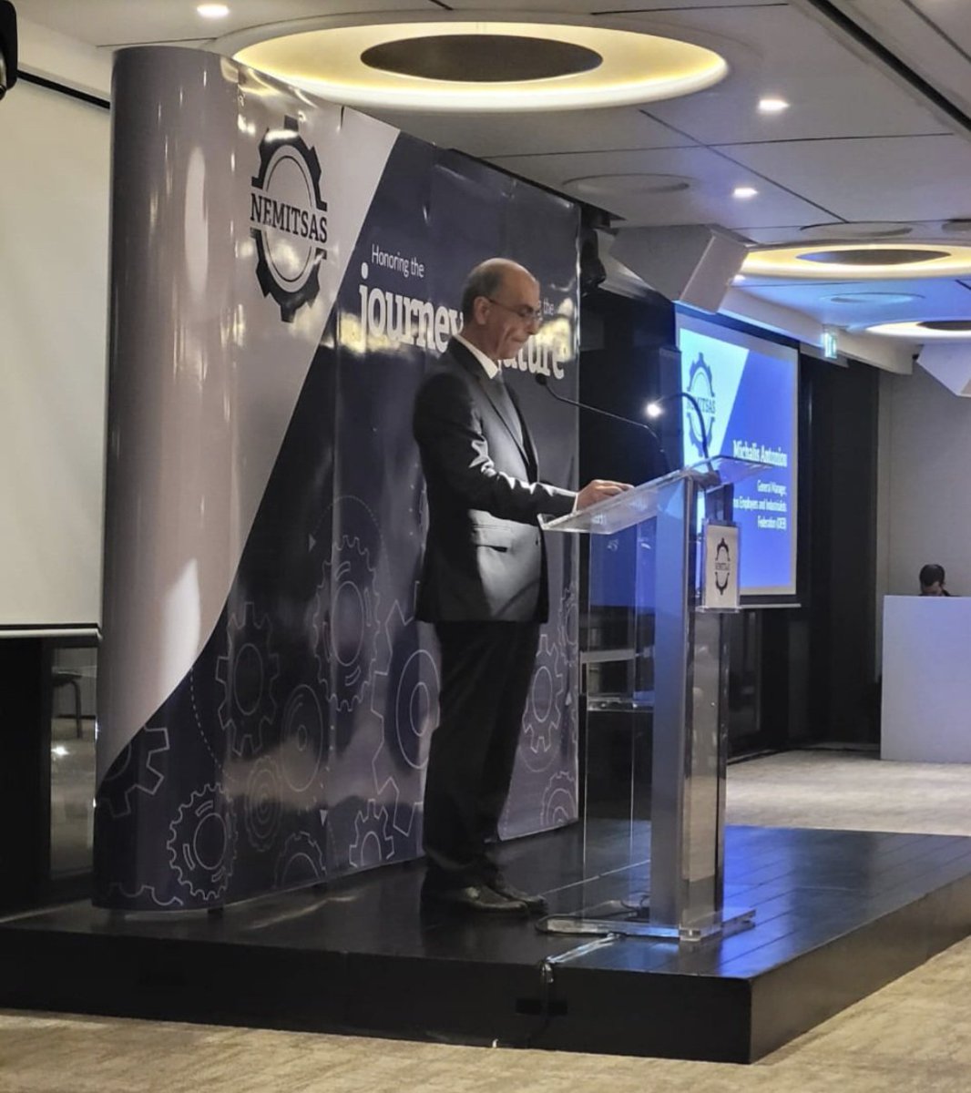 Πριν λιγες μέρες είχα την εξαιρετική τιμή να προσκληθώ ομιλητής σε μια εκδήλωση σεμνή, διακριτική &amp; γεμάτη αυθεντική αγάπη, δημιουργική ενέργεια &amp; ατόφια αισιοδοξία. Ήταν η συμβολική τελετή παράδοσης της τέταρτης στην πέμπτη γενιά των επιχειρήσεων Νέμιτσας στη Λεμεσό. Οι γονείς