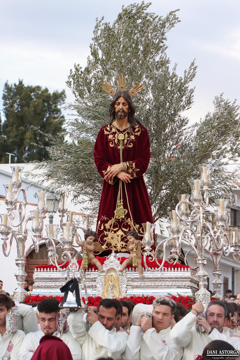 Lectura del santo evangelio según San Lucas 21,5-19

“Con vuestra perseverancia salvaréis vuestras almas”. 

📸 <a href="/DaniAstorgaPH/">Dani Astorga Fotografía</a>