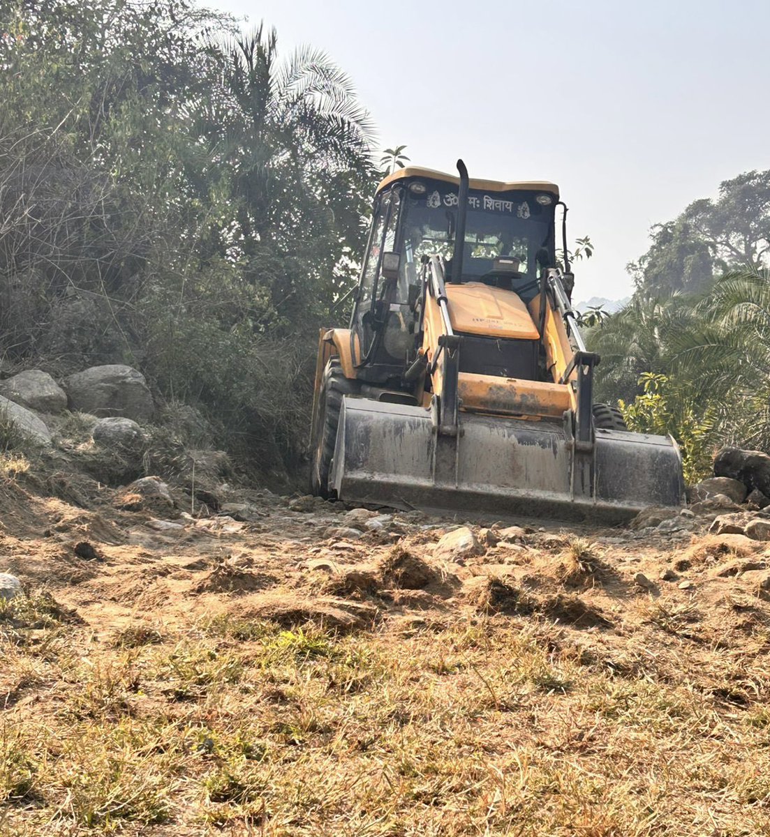 sudhirhp's tweet image. लिंक रोड पद्दर से नेहरा नियांडा का कार्य स्थानीय लोगों की माँग अनुसार शुरू करवाया । 

शीघ्र ही वर्षों पुरानी सड़क समस्या का समाधान होगा !