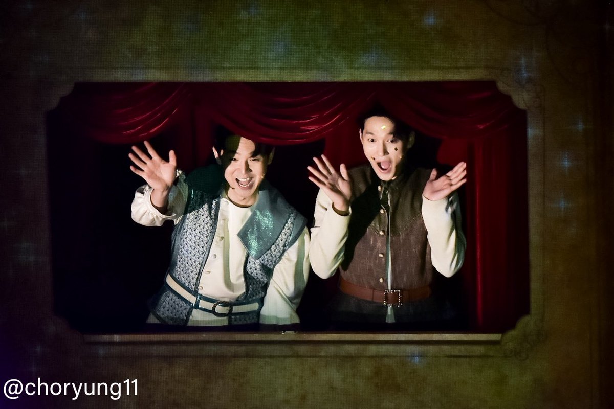 [20251115]
난쟁이들 커튼콜
조풍래 기세중 배우님
빅꾸하는 기찰리~
모두 안뇨옹~~