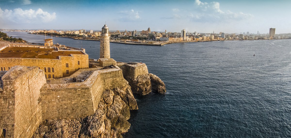 Muchas Felicidades a nuestra ciudad capital, 
#LaHabana  por su 506 Aniversario. Cada 16 de noviembre se celebra   la fundación de la villa de San Cristóbal de La Habana, que figura entre las siete primeras creadas por los españoles en #Cuba 🇨🇺en el siglo XVI.