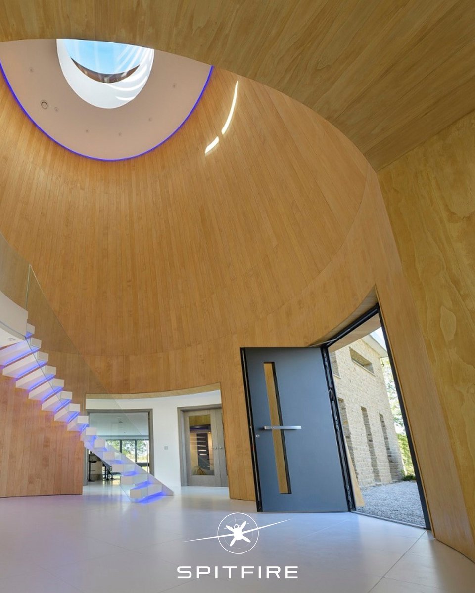 SpitfireDoors's tweet image. A statement entrance that transforms the whole space.
This S-500 aluminium door delivers precision engineering, outstanding security and a clean, contemporary aesthetic.

🔗 Explore the collection at spitfiredoors.co.uk

#SpitfireDoors #S500 #LuxuryEntrance