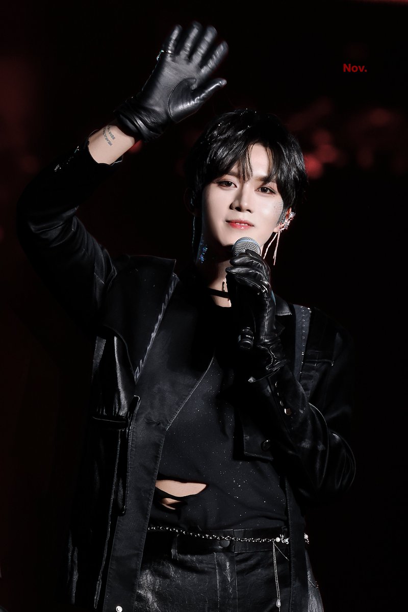 ntdoublep's tweet image. ขอบคุณค่ะ!!!!! ขอบคุณหวงซิงที่ไว้ชีวิตด้วยการมีเสื้อคลุม!!!! ไม่งั้นความแหวกเอวนั้นจะฆ่าเราทุกคน!!!! 😆😆😆

CATCH D4 MUSIC VIBES
#Desire4NanjingFPMFEST