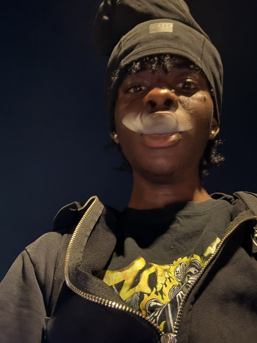 Fl4vo_'s tweet photo. Skud👁️‍🗨️🦇 https://t.co/ikwQStURKl
