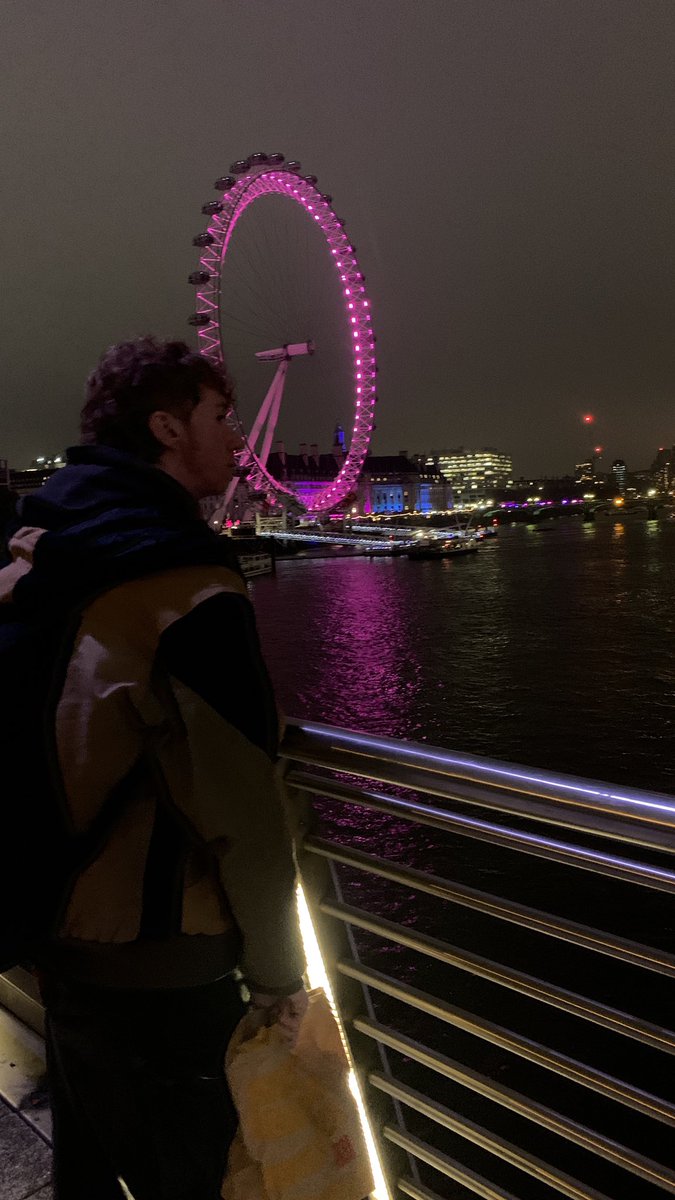 taylor 🐜 tweet media