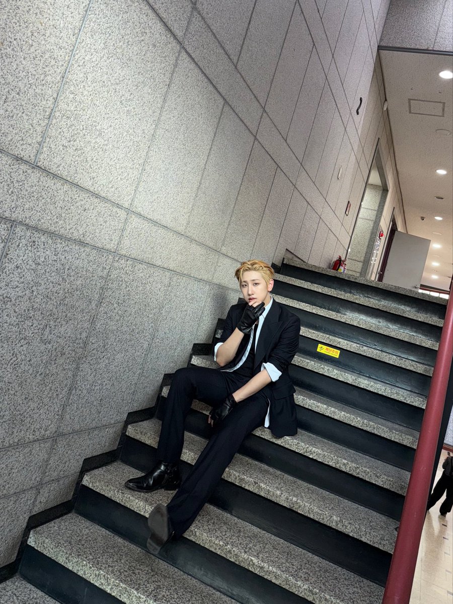 [#최서현]

내가 인기가 많아서 인기가요랑 어울리나?