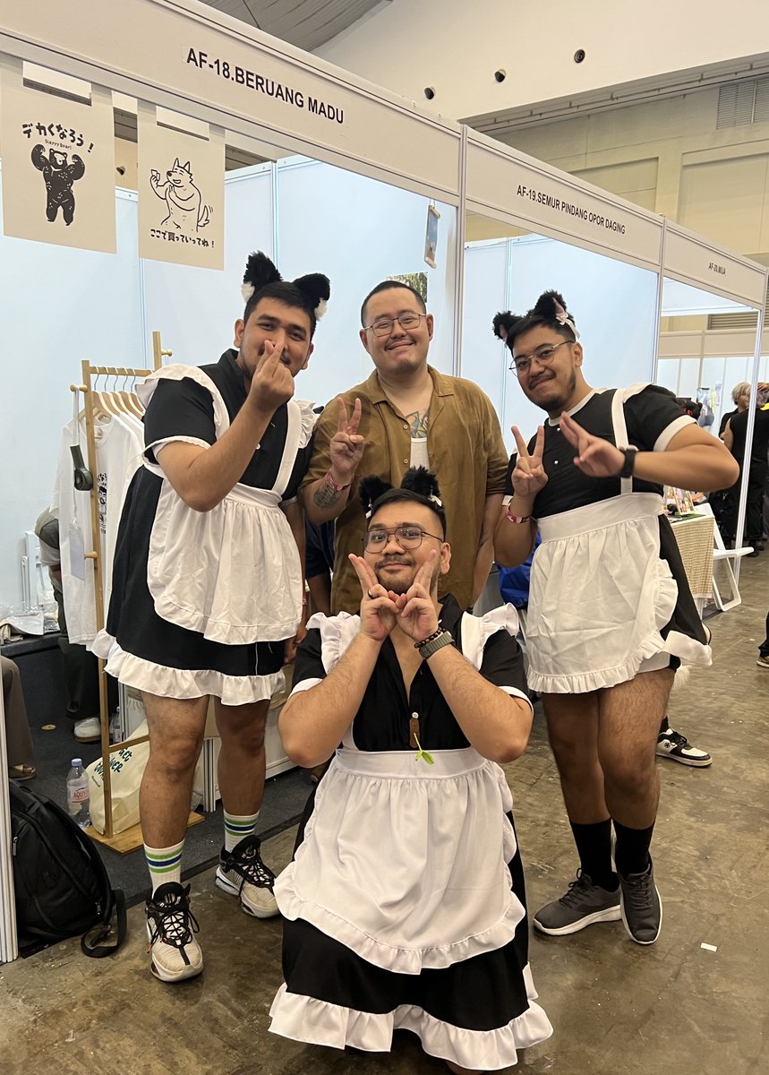 kumatattoo_jr's tweet image. Maidnya kok loetjoe2 🐻😍