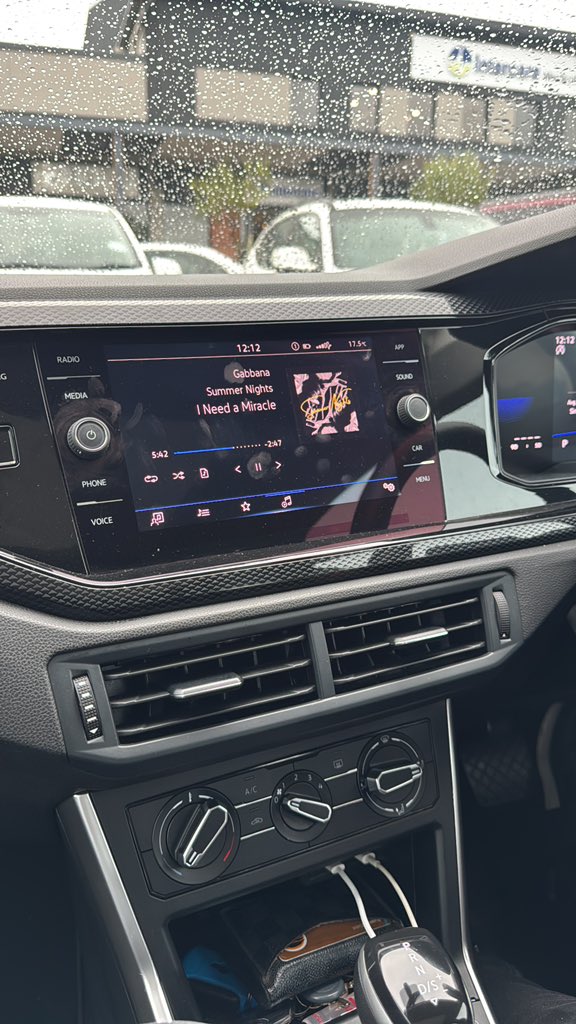 Am injured here 😭😭😭😭 what a masterpiece 🙆🏾‍♂️ <a href="/gabbanadj/">Gabbana</a>