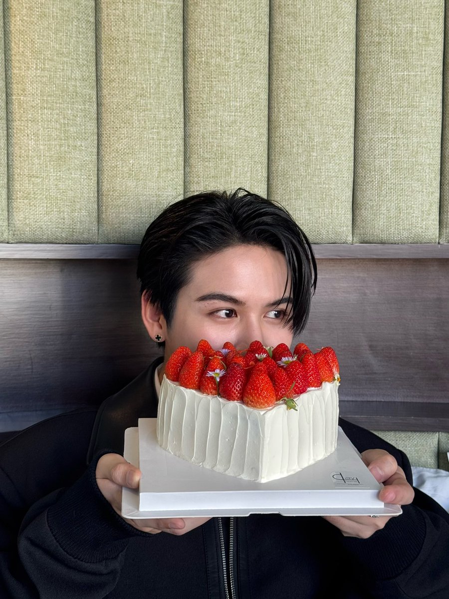 satangktp's tweet image. 🎂