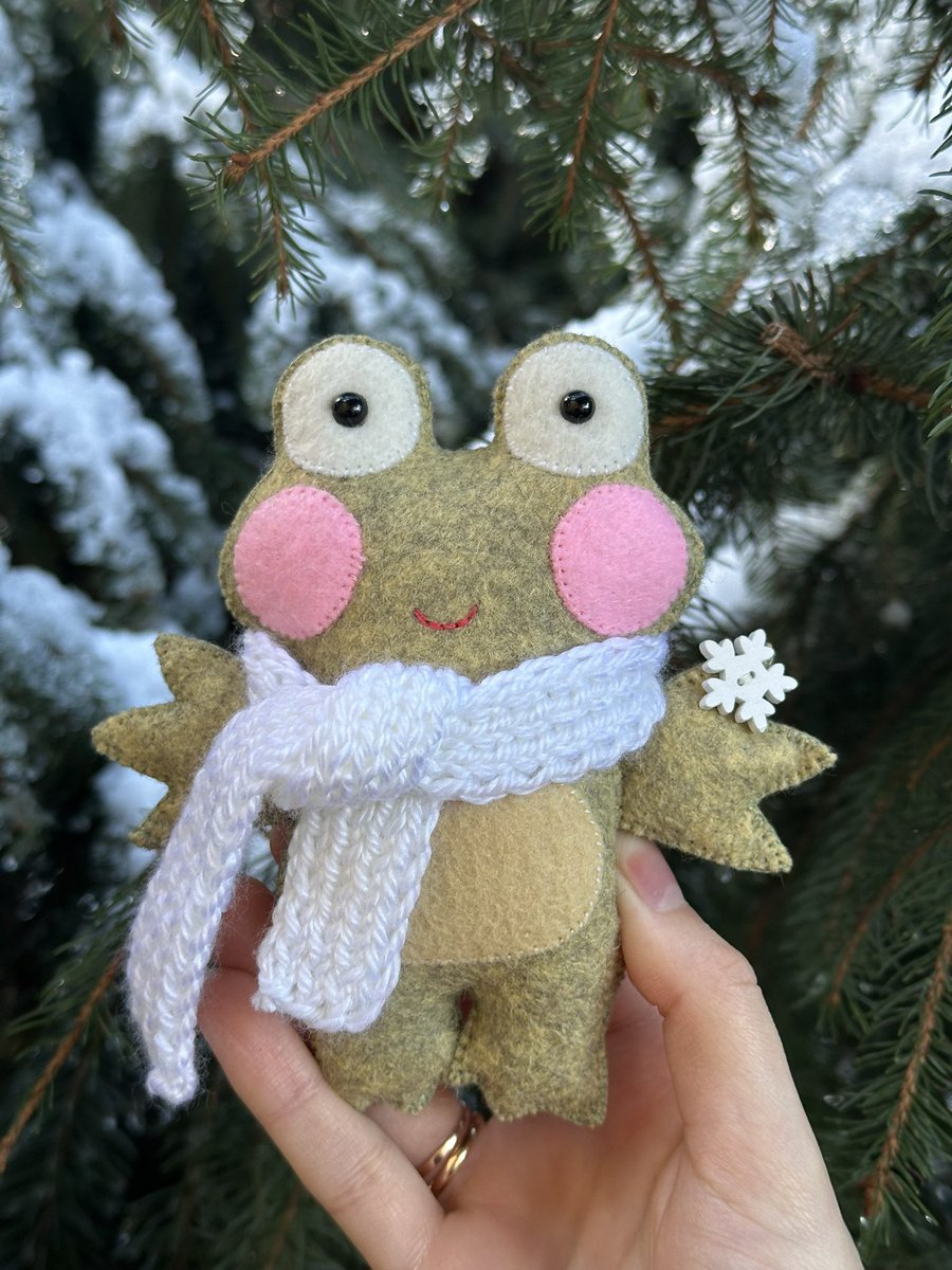 Hi, I'm Kateryna from 🇺🇦❤️Ukraine, I make unique toys! 🎄 Christmas is just around the corner, which means it's time to think about special gifts! I make every toy with love and attention to detail! 

💙💛Worldwide delivery 

Orders are open - don't delay!