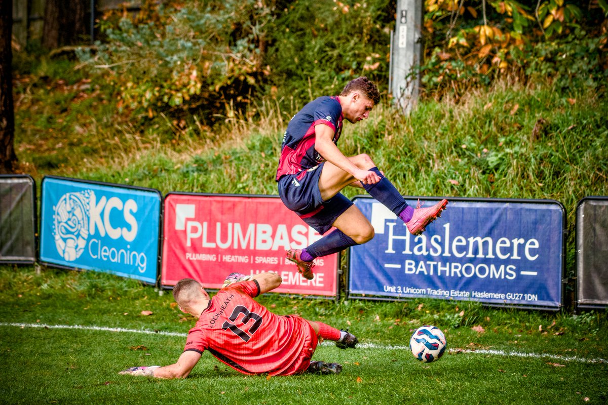 PitchSidePhoto's tweet image. 1st football match in a few months yesterday and definitely rusty. A visit to @BordonFc &apos;s new home at The Daly Ground as they entertained @locksheathfc in the @HantsLeague cup. The visitors progressed to the next round witha 3-1 win. Photos here pitchsidephoto.co.uk/Latest/Whitehi…