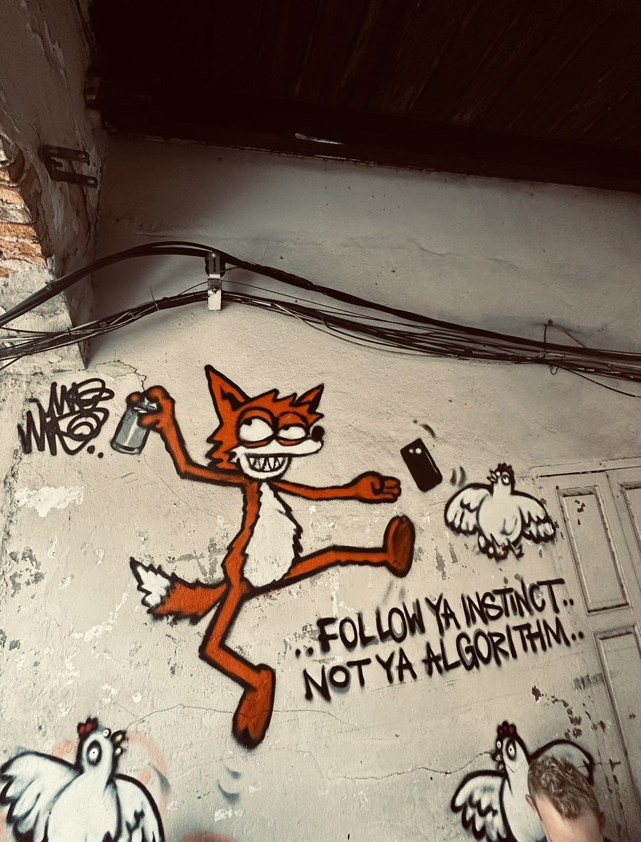 siamsupernova's tweet photo. Can’t disagree #bkk #bangkok #streetart https://t.co/pgaBz7flwa