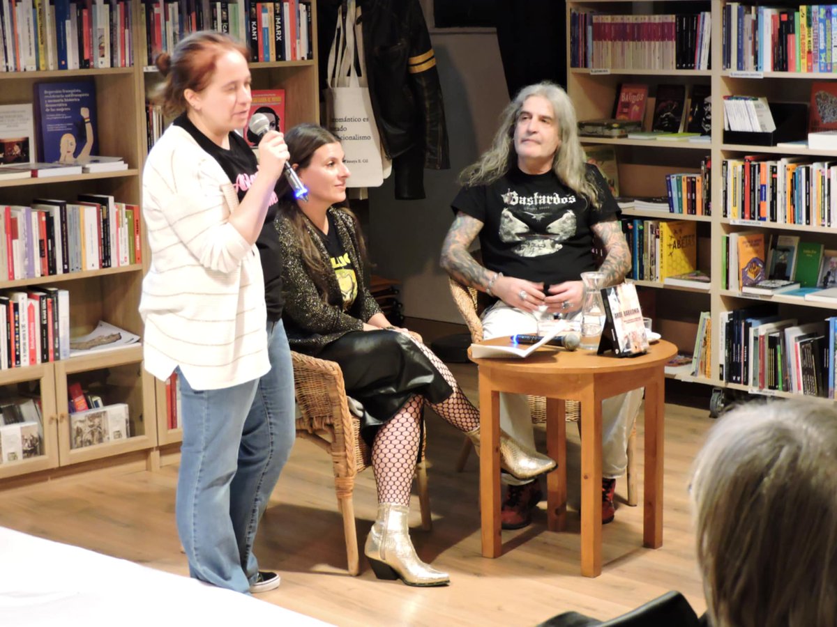 Rockcontraelfascismo tweet media