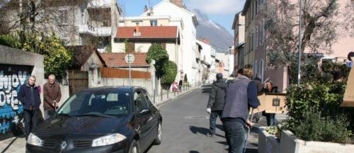 _Spartiat's tweet image. Que fout un enfant de 12 ans, d'une famille normale, dehors, à 2h55, la nuit ?!
Fusillade à Grenoble :  Un enfant de 12 ans, qui se trouvait sur un point de deal à 2h55 du matin, entre la vie et la mort après avoir été touché par balles. ws.jeanmarcmorandini.com/article-624544…