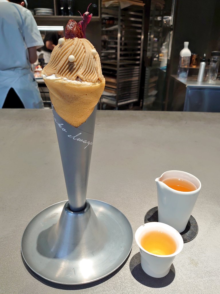 アサコイワヤナギのクレープスペシャリテモンブラン🌰 ドリンクは