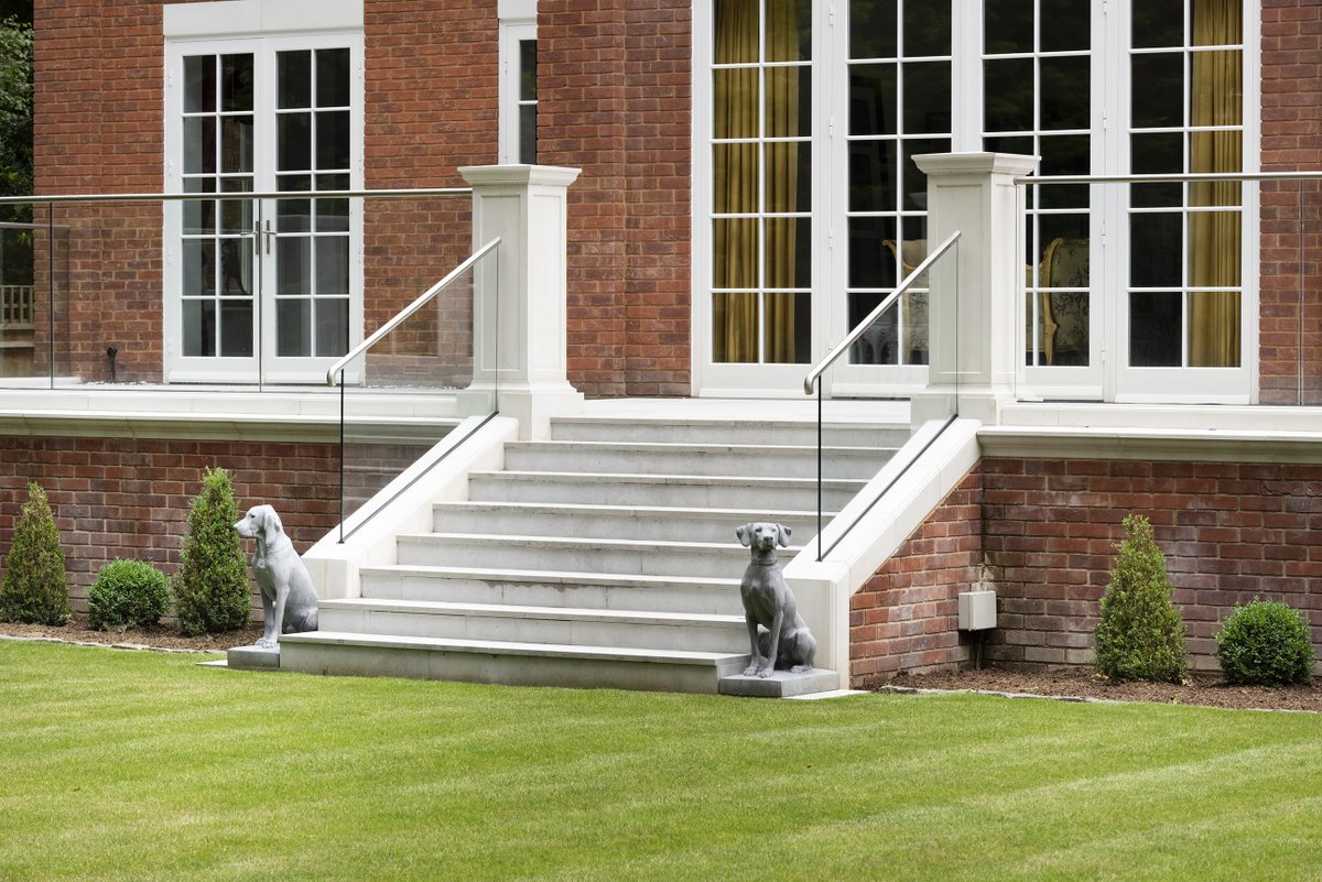 Standing tall and proud, our Jacquemart Hunting Dogs are some of Haddonstone’s most popular animal statues. 

Often purchased as a pair to be placed either side of an entrance or doorway, they also create a noble focal point in any garden setting,
bit.ly/4qZfvZZ
