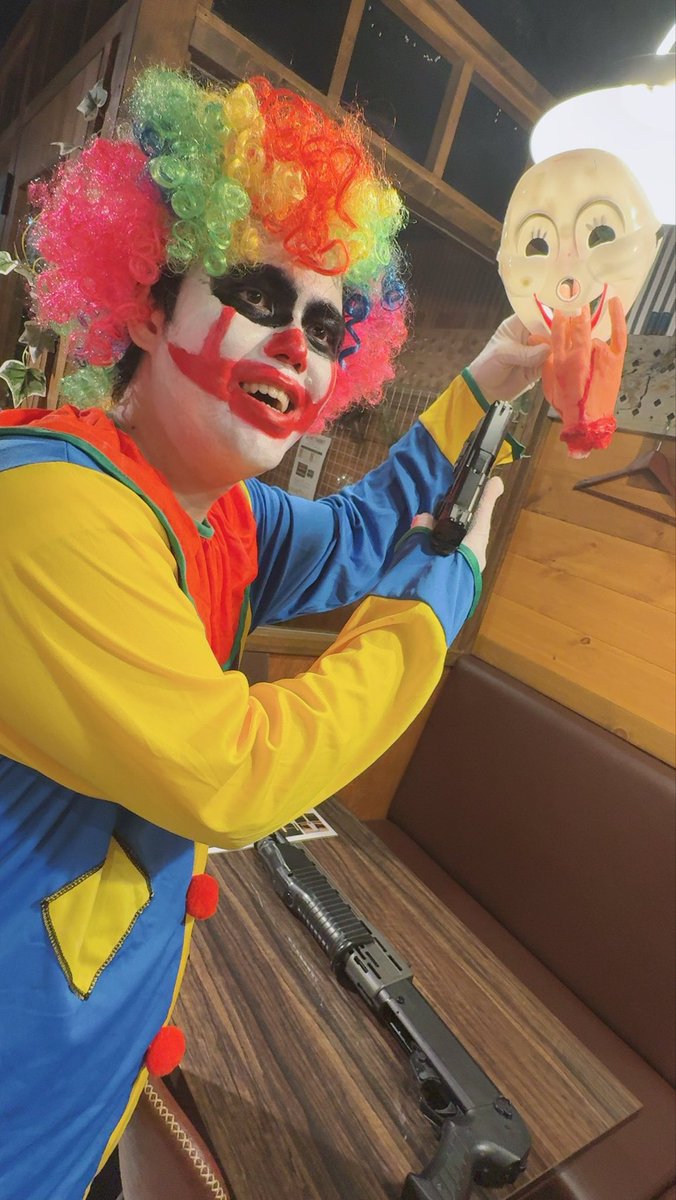 shootingbar_n's tweet image. 皆様大変お待たせしました‼️

G-CODEハロウィンフォトコンテスト2025の結果発表をさせていただきます！🎃

今回の優秀賞の景品は『サバゲー無料券！』

優秀賞を獲得したのは・・・

👑松本店　シキさん

👑静岡店　ぐしけんさん

の２名となりました！おめでとうございます！🎃