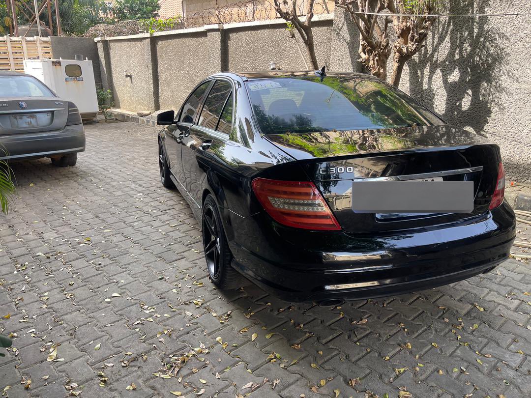 Distress sale Reg 2010 c300
Location: Abuja ! More details are in my DM if interested