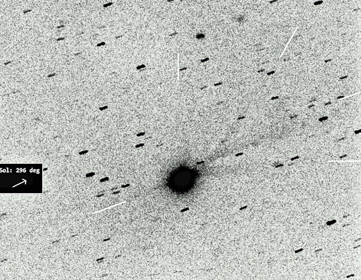 RedCollie1's tweet image. Avi Loeb pointed out today that 3I/ATLAS spins around its long axis once every 16 hours, yet the six &quot;jets&quot; or &quot;thrusters&quot; which are coming from its rear exhaust do not seem to be spinning at all. There are two possibilities here. 
Firstly, those six &quot;jets&quot; are all firing off…