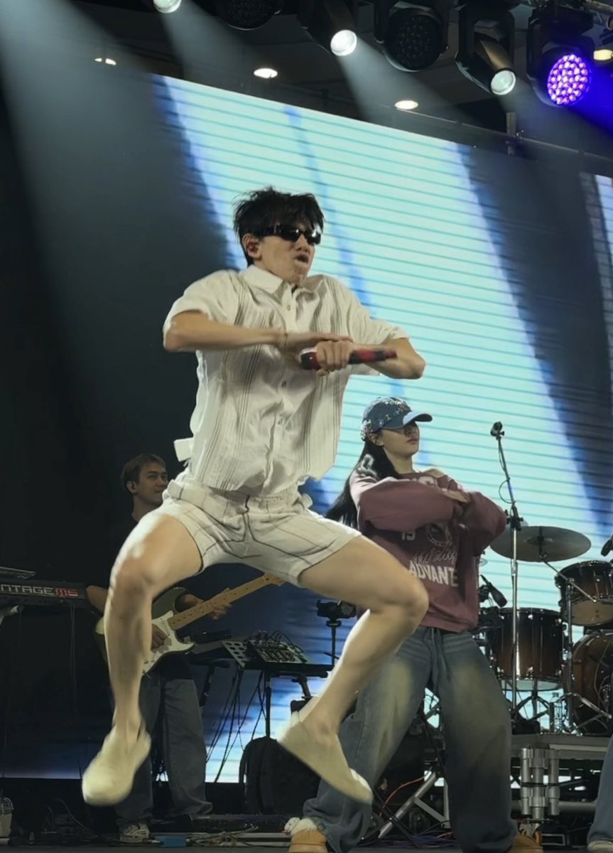 OPENLABEL_TH's tweet image. [⚠️ Spoil Alert] ต้าห์อู๋บิน แชร์แล้วฟินตลอดทั้งงาน ‼️

DAOU IN BANGSAEN
#BangsaenFest2025xDAOU