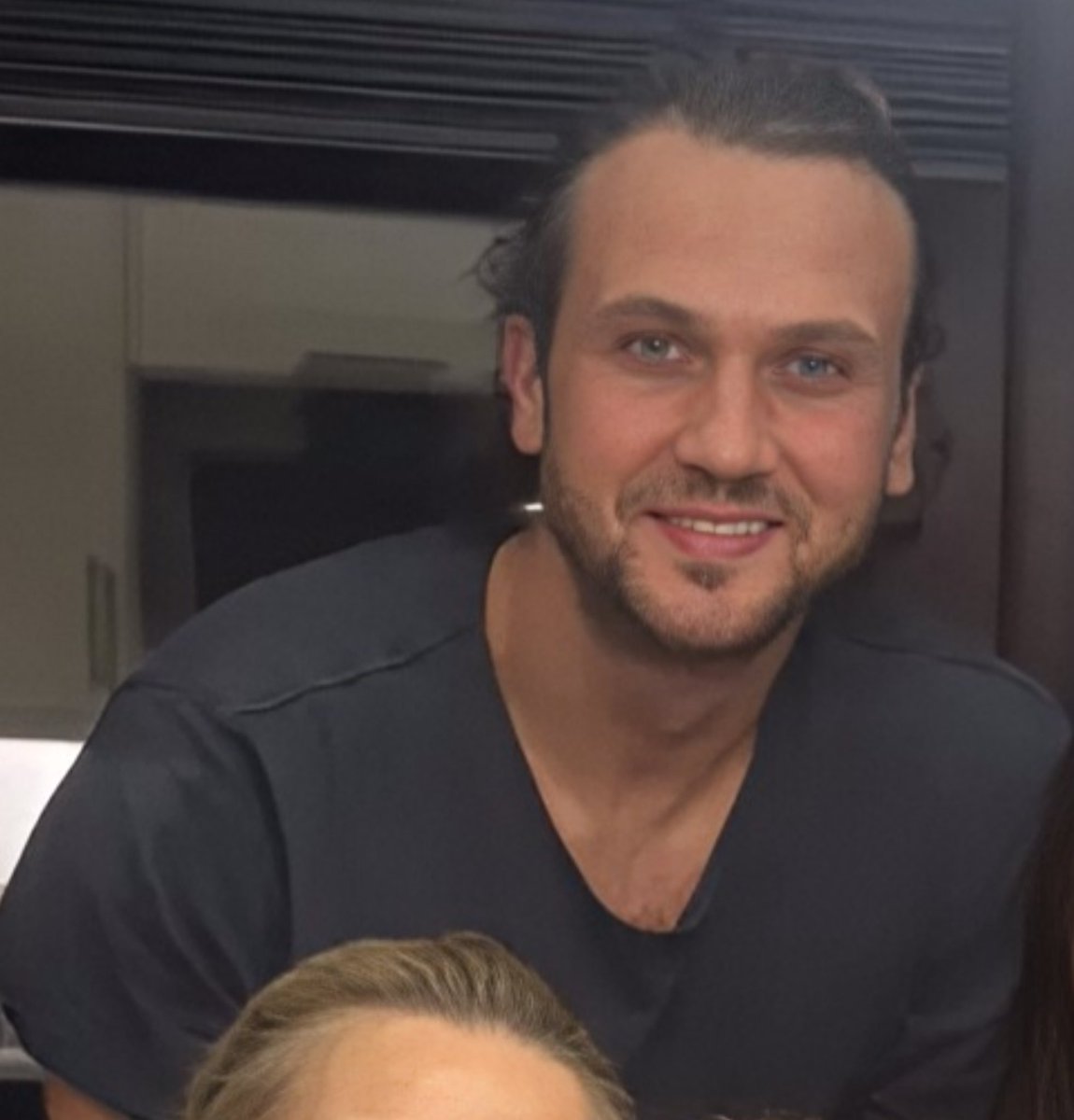 soury_arso's tweet photo. ... 𝒩ℯ𝓌 
✨
Güzel bir aile, onlara mutluluk ve kalıcı sevgi diliyorum 🧿
 #ArasBulutİynemli ♾️
🎭🃏 https://t.co/yOcjKdA50x