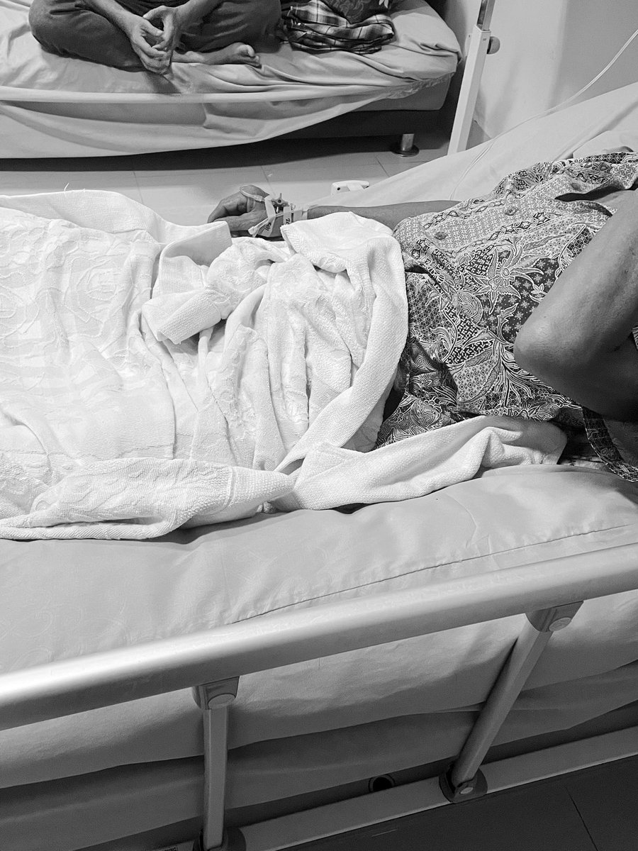 putetubbies's tweet image. cepat sembuh bapakkkkkk🖤