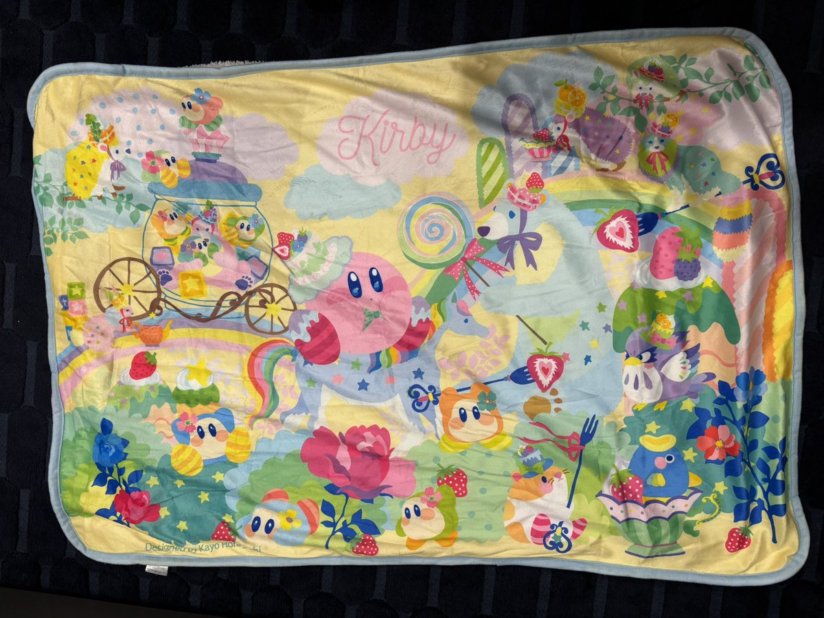 hoshinomaritea's tweet image. 久しぶりのクレーンゲームでゲット！
馬車で女子会してるわどちゃんずかわええ🥰
今月は、私の行動範囲内でだけどあんまりカービィのプライズ商品見てないな…需要はあるので店舗に置いてください😢