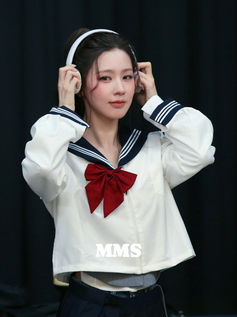 MMS_IDLE's tweet image. 251116 미연이 덕분에 따뜻했던 11월💚
#아이들 #idle #미연 #MIYEON