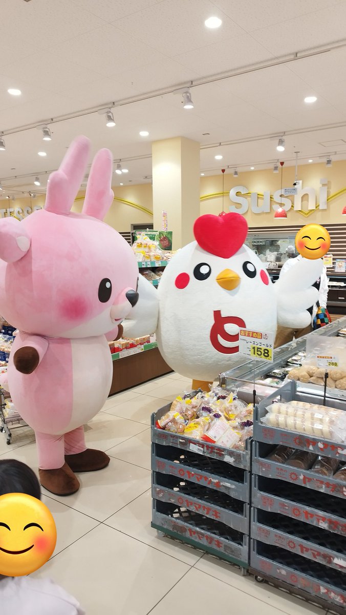 本日はとりせん助戸店へ ハートりん🐔とイワシカちゃん🦌に会いに行っ