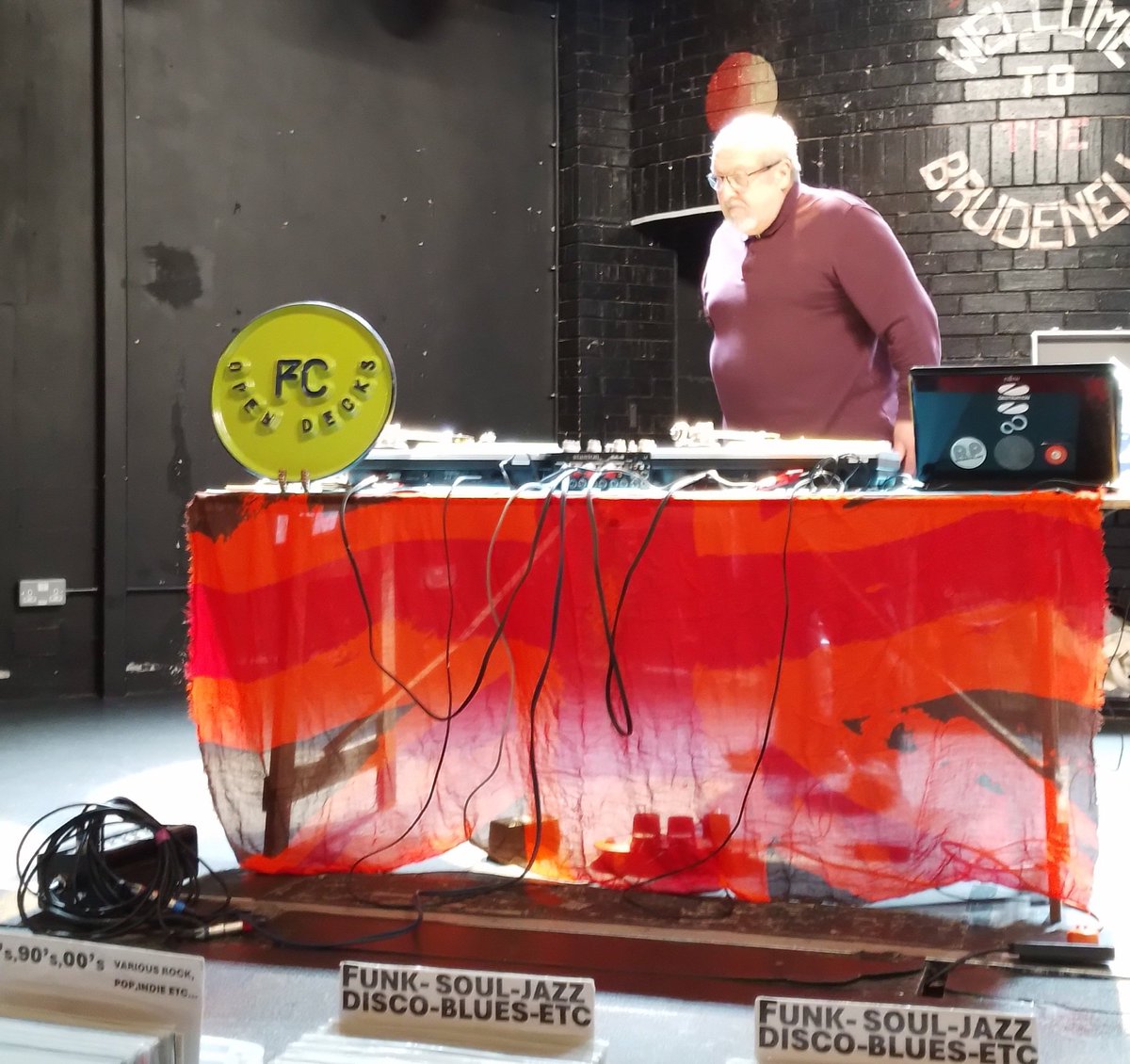 Open Decks FC 😎🤩🎧🧡 tweet media