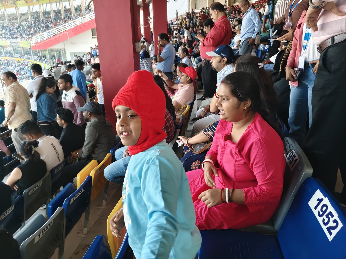 RoyPrasanta07's tweet photo. #IndvsSA at Eden Gardens https://t.co/nQ5naqPPFP