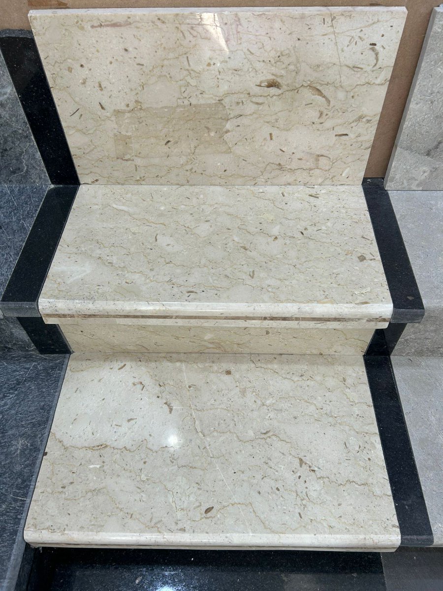 #درج #رخام يتوفر لدى الواجهات المميزة تشكيلة منوعة من ادراج رخام إيطالي وتركي وعماني ووطني نخب اول وبكافة المقاسات للطلب والاستفسار التواصل على الرقم 0551479561 .