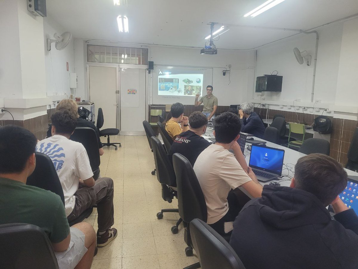 IES Politécnico Las Palmas tweet media