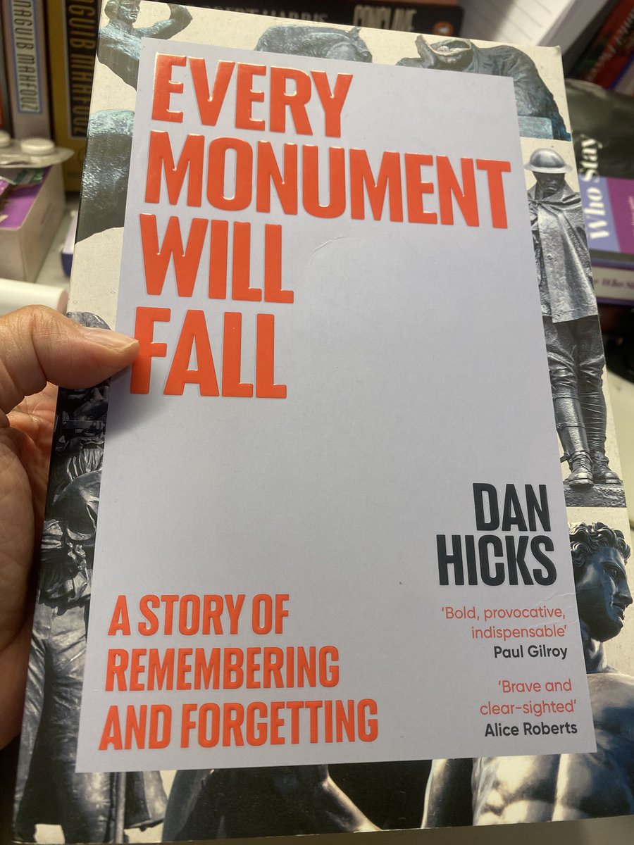 gitaputrid's tweet image. Tentu saja belum mulai dibaca tapi tulisan kak Okky mengingatkan jangan lupa procrastinating karena #SuhartoBukanPahlawan.

Never will and never be in my own tiny barely significant universe.