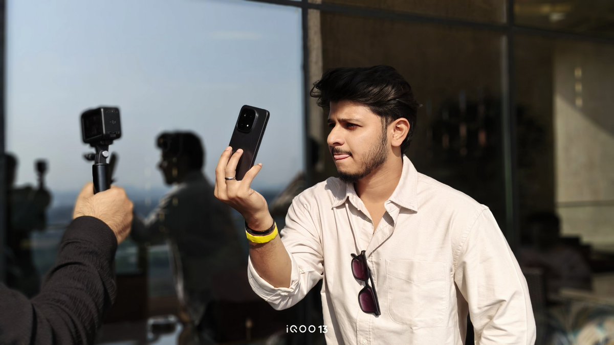 nipunmarya's tweet image. The #iQOO15 in action today — powered by genuine excitement and pure energy. #BeTheGOAT