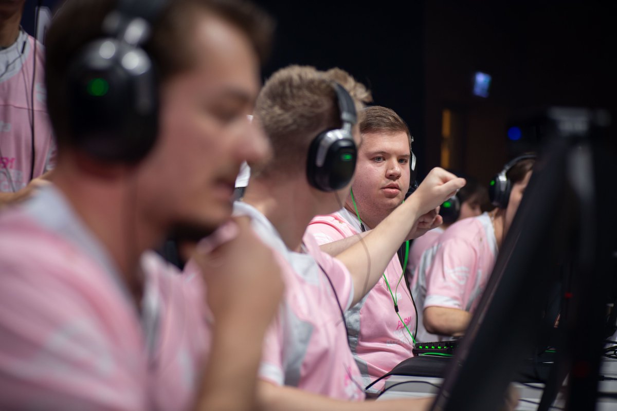 EYEBALLERS's tweet image. LANBALLERS. ✓

From DraculaN in Romania, to Urban Riga in Latvia and back to back lans in Sweden; these last months has been a blast, traveling with the team and playing high stake matches in a LAN-environment. 

In all these LAN:s we have played 23 ranked matches and have won…