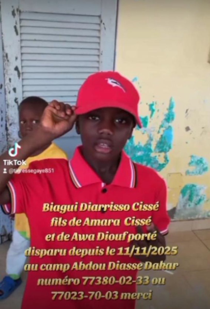 Baaywaly's tweet image. 📌Porté disparu depuis le 11 Novembre et sa famille n'a aucune nouvelle de lui depuis lors.

 Est ce que vous pouvez partager l’information s’il vous plaît?

Numéro : 773800233 / 770237003