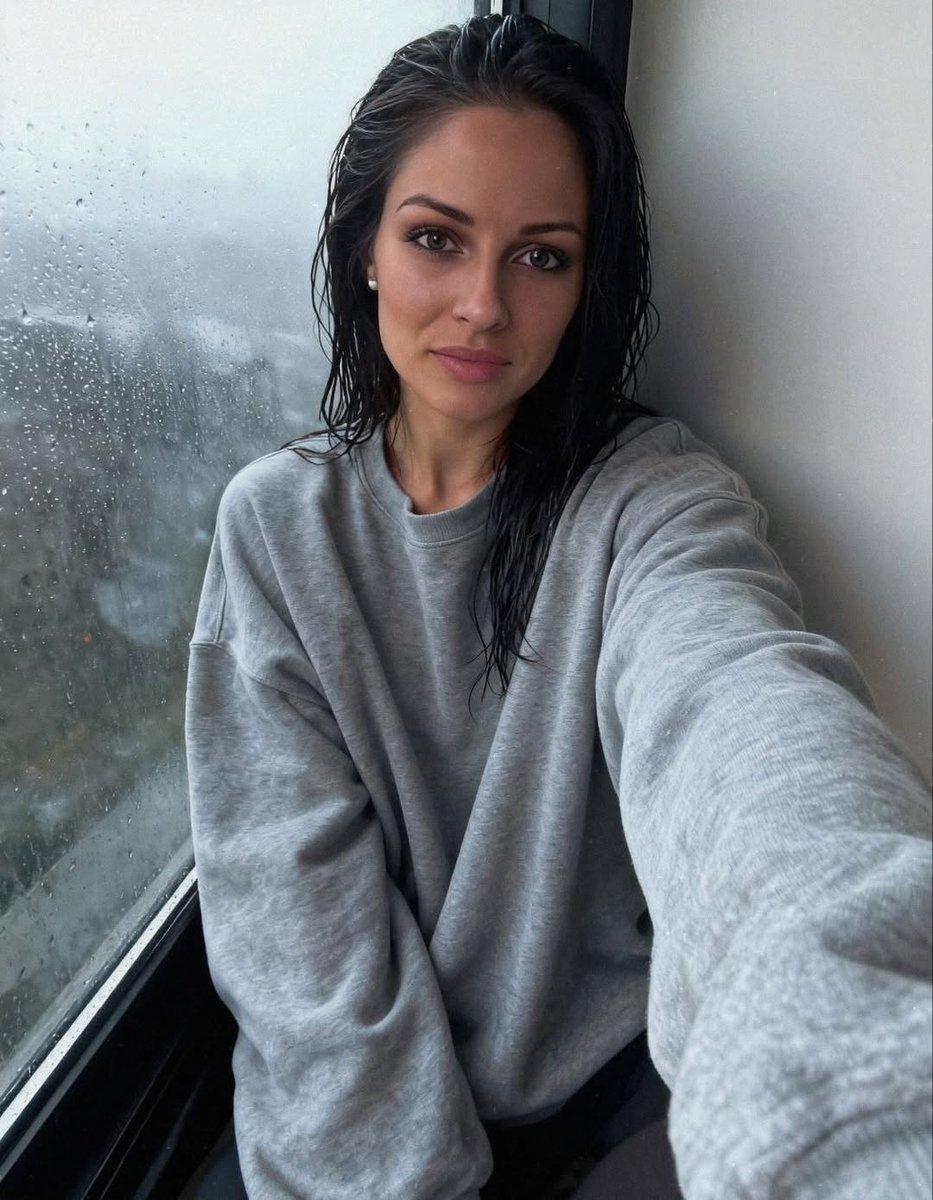 Do I look good drenched in the rain? 🌧️