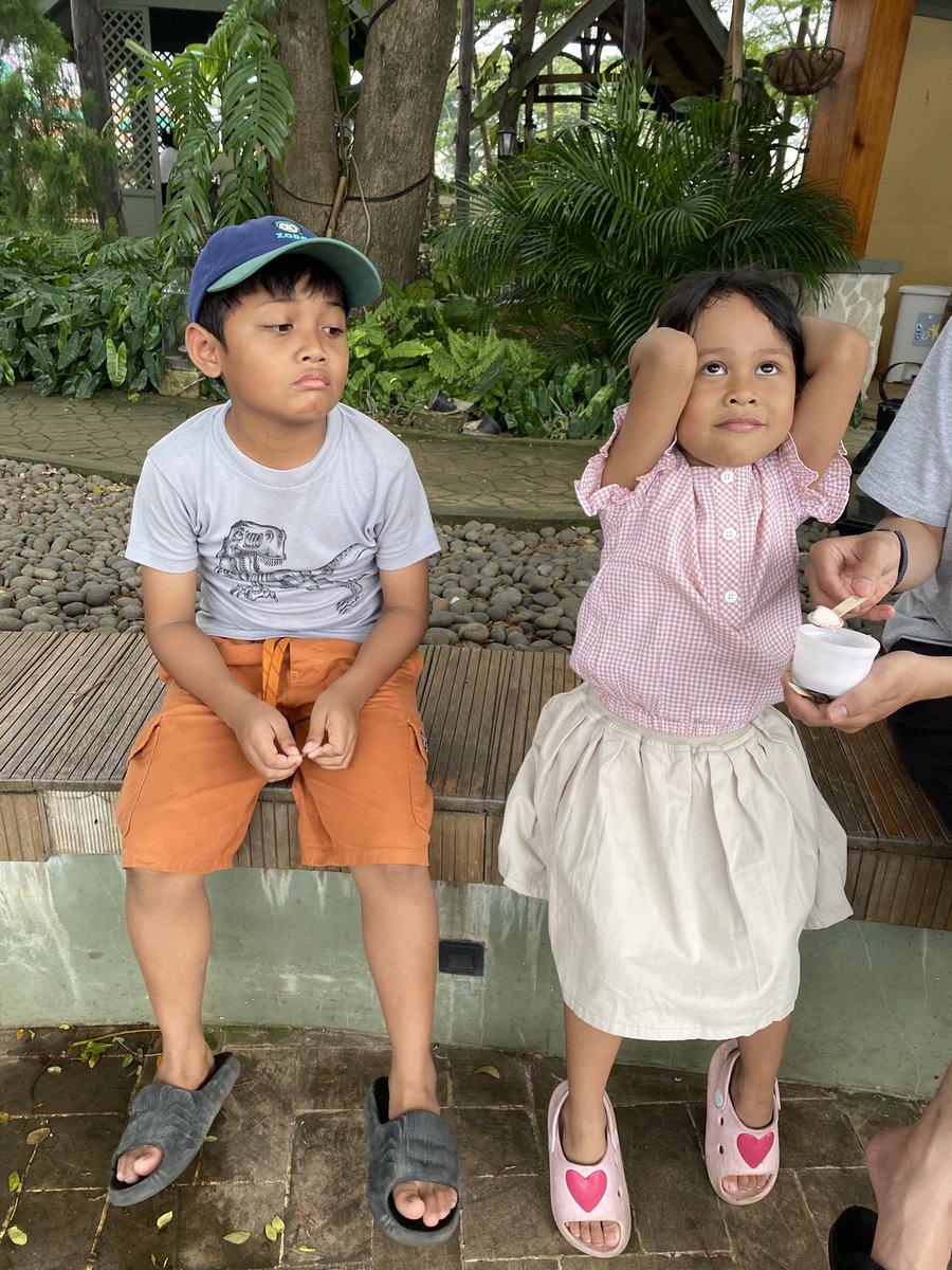 ristaluuh's tweet image. one fine day with ponakan #throwbackyesterday