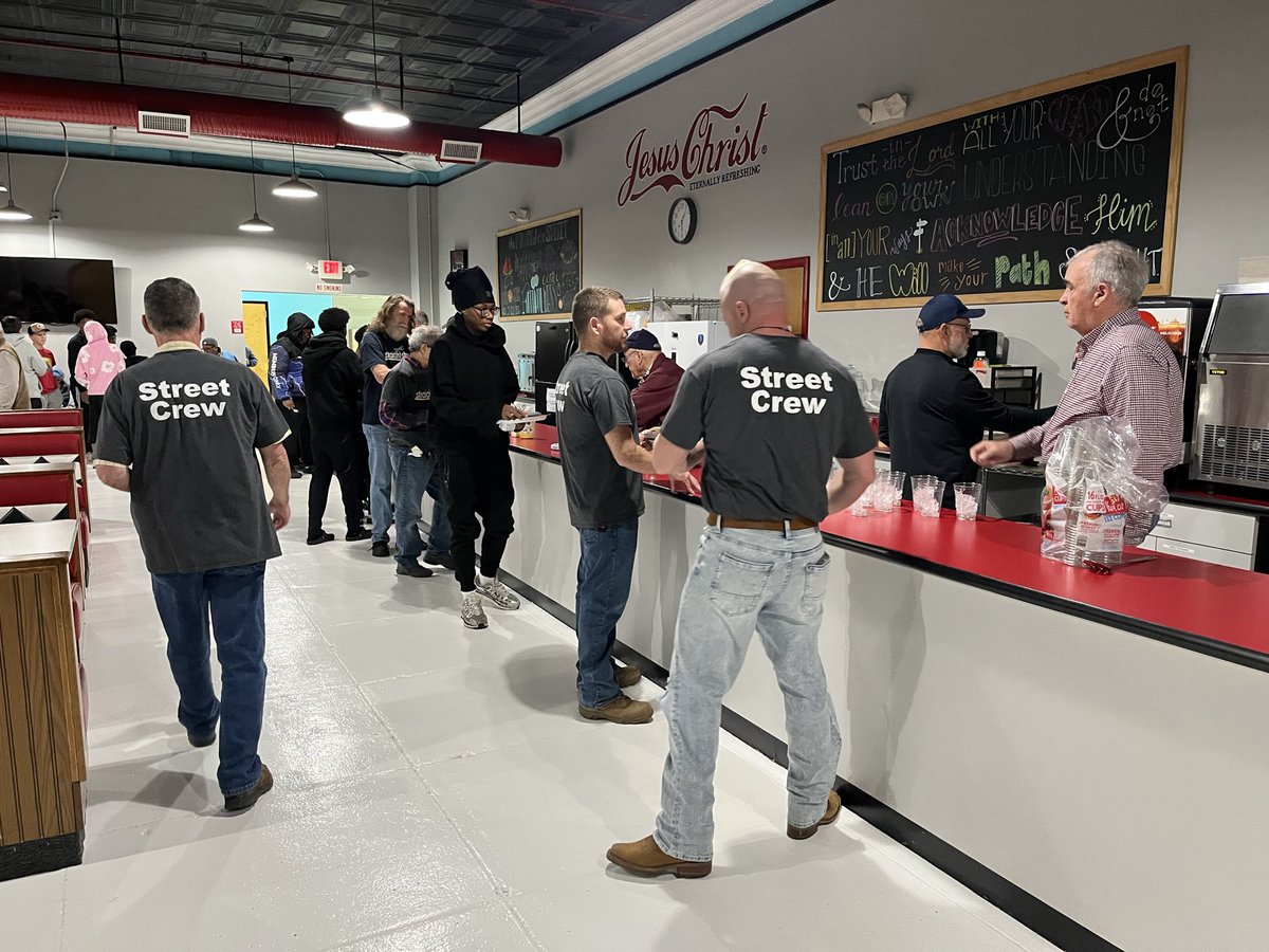 str8st's tweet image. Appreciate the meal from Barry Fitzgerald and the men’s fellowship last night. Blessed with great leaders and thankful to have deputies serving and encouraging the students. We appreciate your continued prayers as we prepare to celebrate 31 years of ministry.