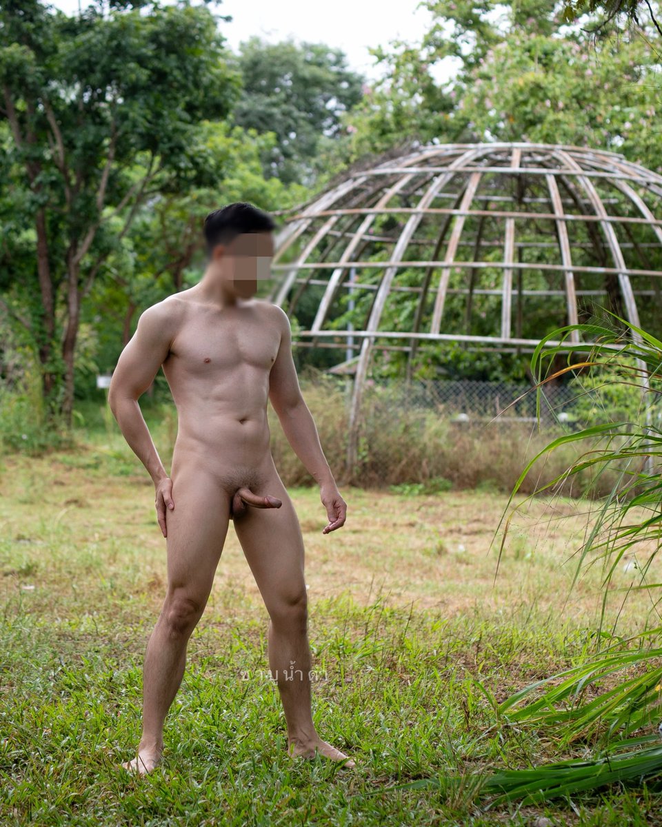 มาจับโปเกม่อน  Pokémon catcher 
#naturist 

Location 📌: กรงขังคนเง่น 
Photo by 📸: <a href="/takeurframe69/">take.yourframe</a>